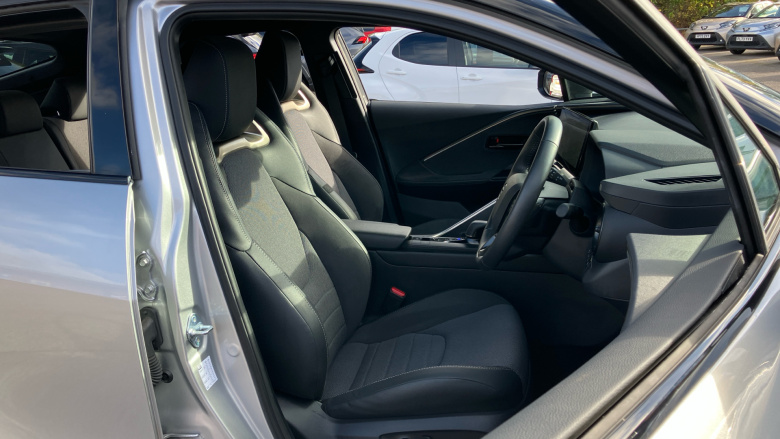 Toyota C-HR 2.0 PHEV Excel 5dr CVT Hatchback